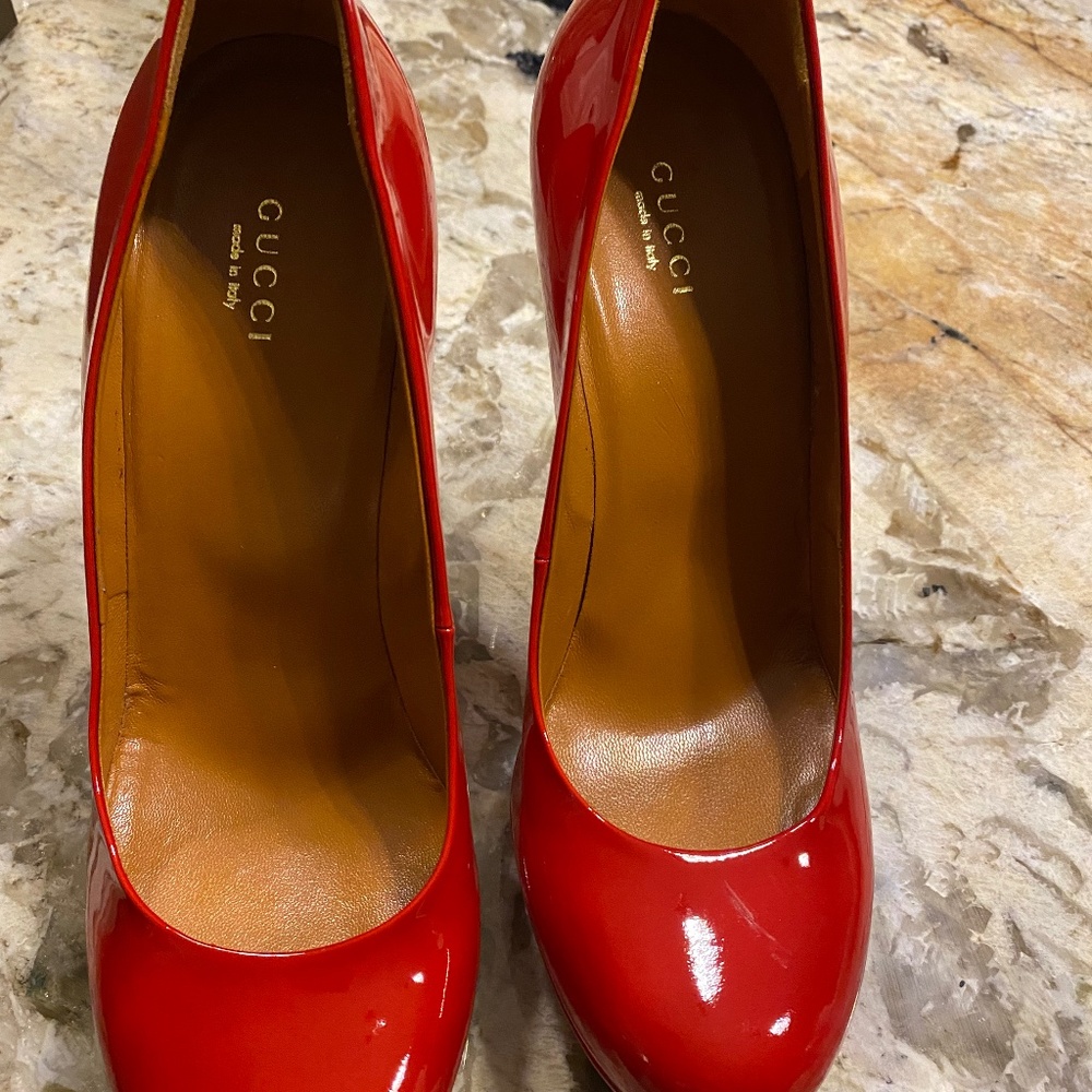 Gucci Vernice Crystal Tabasco Heels